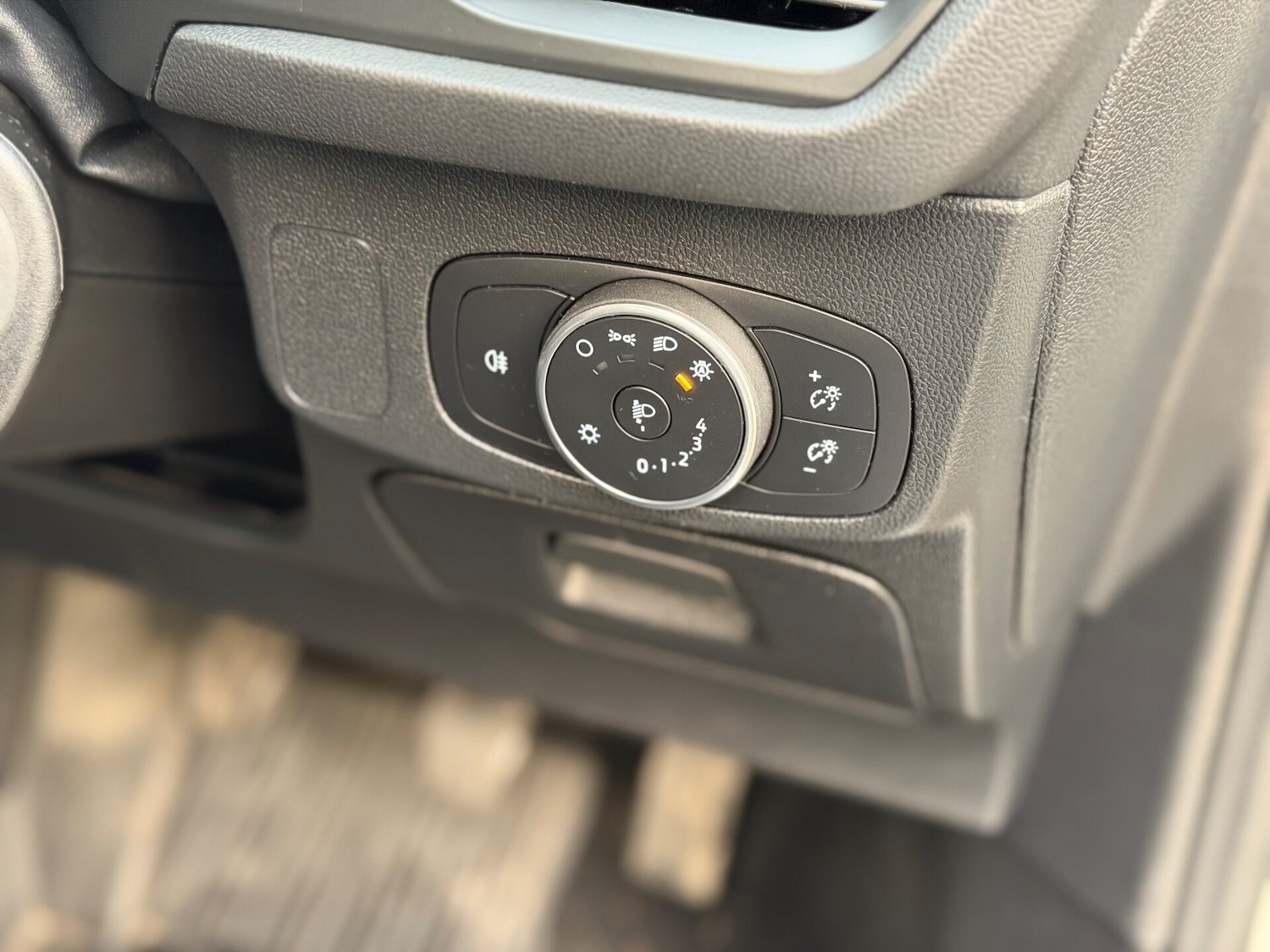 Used Ford Focus 2019 for sale - 76858740: Photo 14