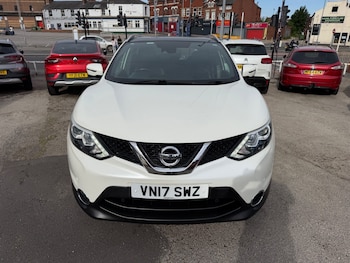 Used Nissan Qashqai 2017 for sale - 78832100: Photo