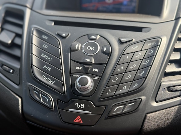 Used Ford Fiesta 2016 for sale - 75605070: Photo 19