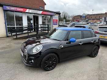 Used MINI Hatch 2018 for sale - 77873521: Photo