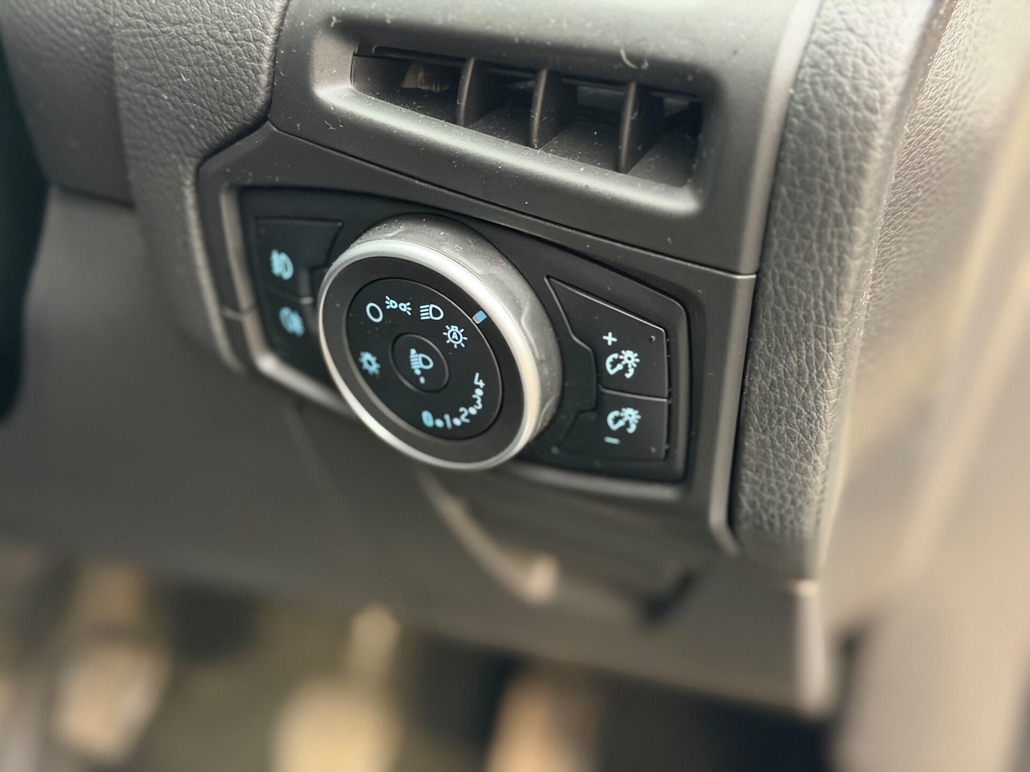 Used Ford Focus 2016 for sale - 76767660: Photo 14