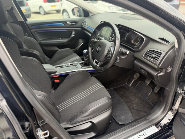 Used Renault Megane 2017 for sale - 75690805: Photo 14