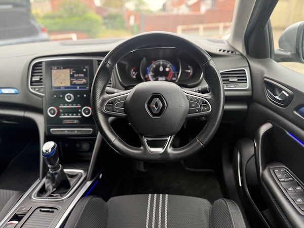Used Renault Megane 2017 for sale - 75690805: Photo 16