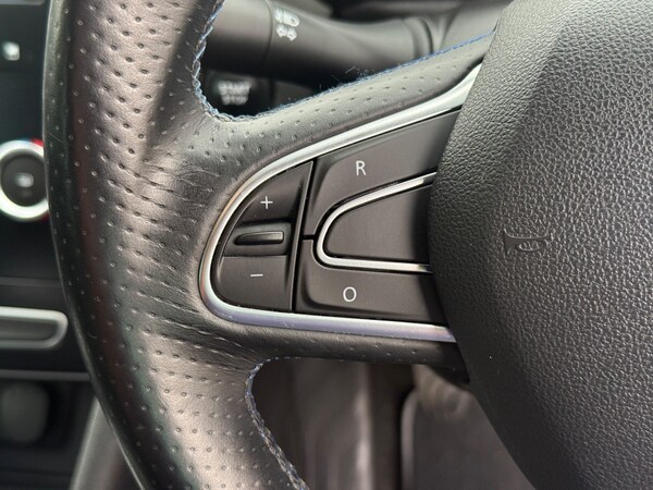 Used Renault Megane 2017 for sale - 75690805: Photo 31