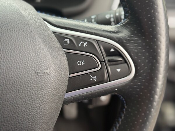 Used Renault Megane 2017 for sale - 75690805: Photo 33
