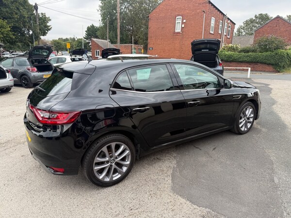 Used Renault Megane 2017 for sale - 75690805: Photo 8