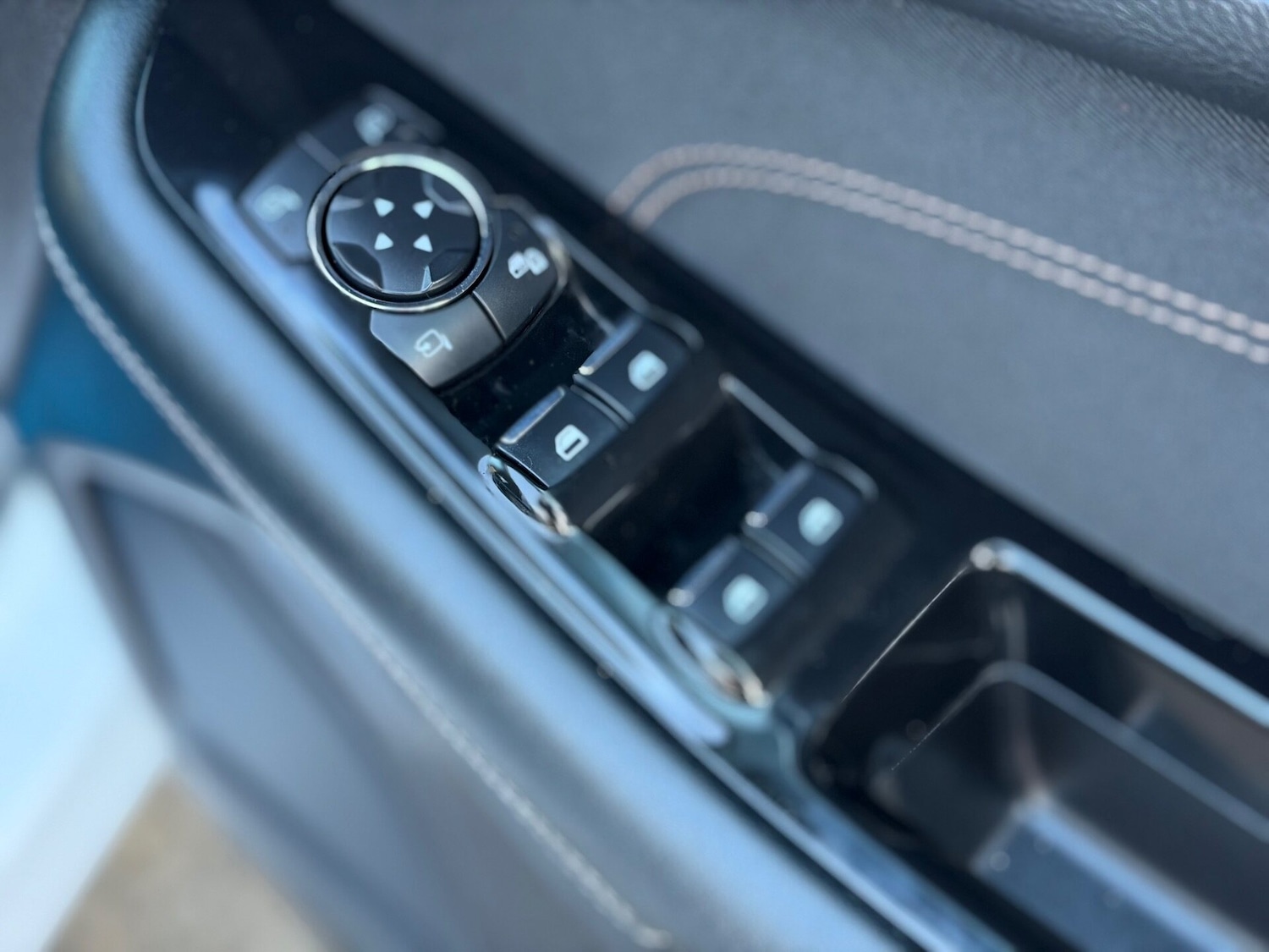 Used Ford Edge 2017 for sale - 76919854: Photo 17