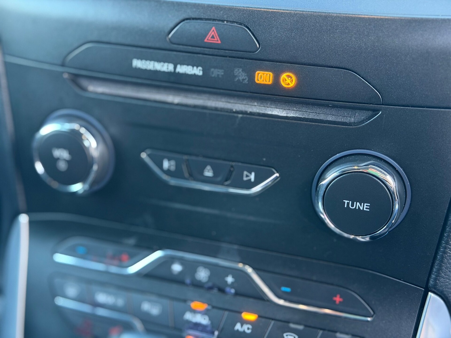 Used Ford Edge 2017 for sale - 76919854: Photo 26