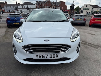 Used Ford Fiesta 2017 for sale - 75330482: Photo