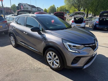 Used Renault Captur 2020 for sale - 79737680: Photo