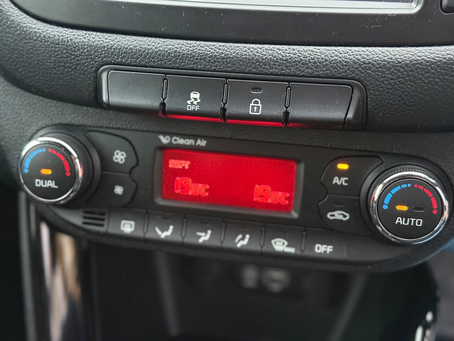 Used Kia Ceed 2017 for sale - 76531099: Photo 29