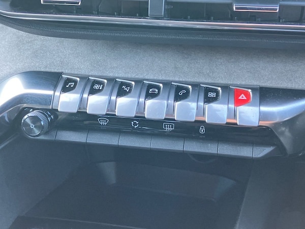 Used Peugeot 3008 2021 for sale - 76230597: Photo 31