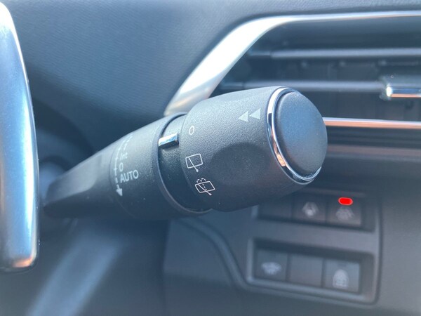 Used Peugeot 3008 2021 for sale - 76230597: Photo 35