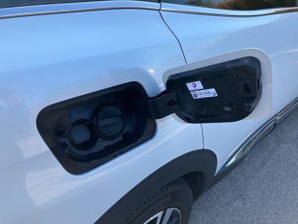 Used Peugeot 3008 2021 for sale - 76230597: Photo 42