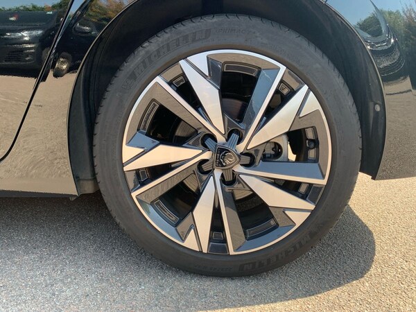 Used Peugeot 308 2022 for sale - 75496841: Photo 8