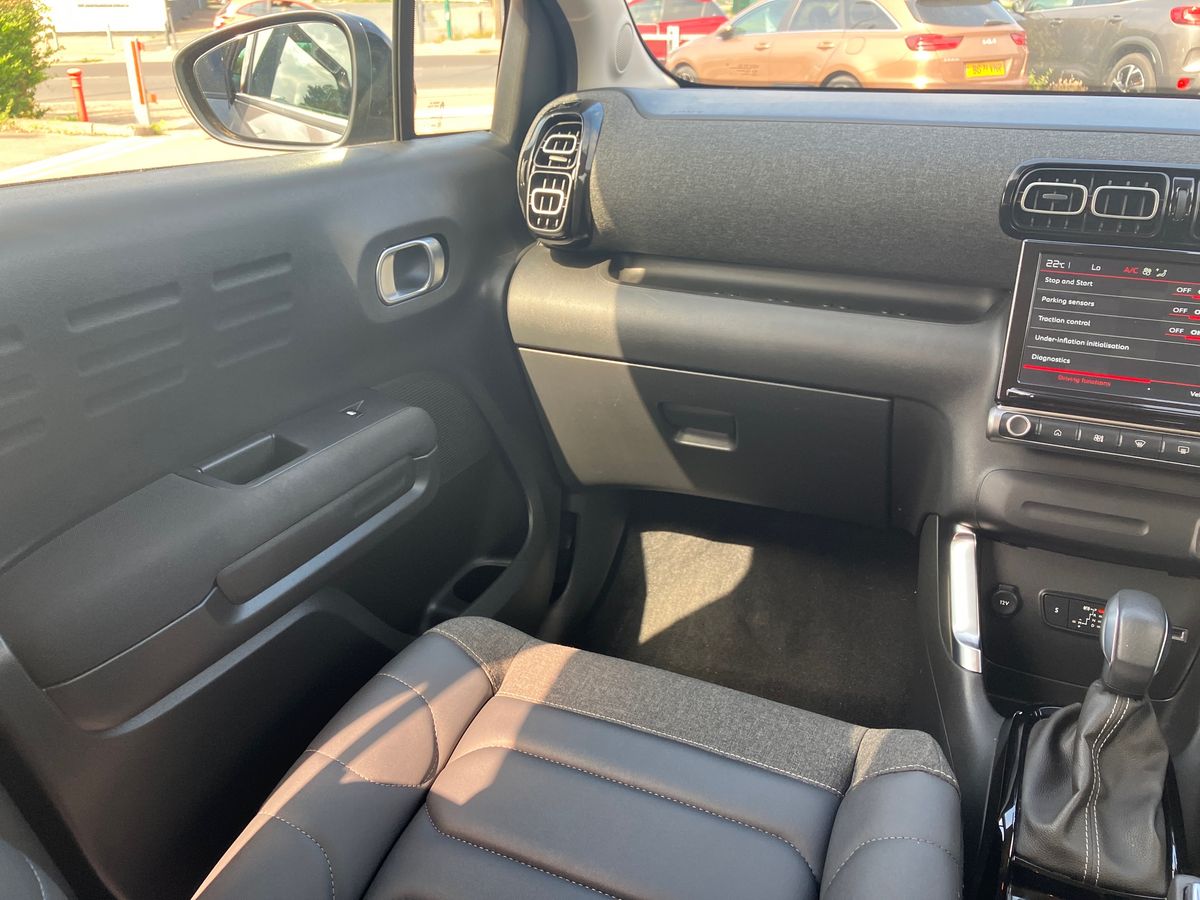 Vehicle 28