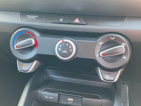Used Kia Stonic 2022 for sale - 76311026: Photo 14
