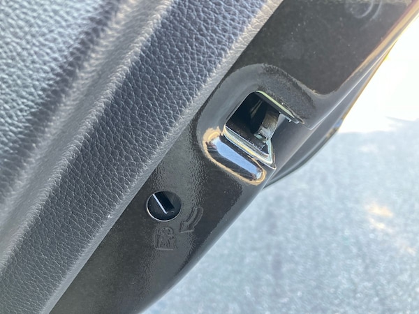 Used Kia Stonic 2022 for sale - 76311026: Photo 32