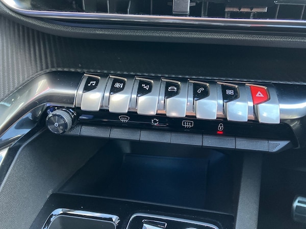 Used Peugeot 3008 2023 for sale - 76158330: Photo 33