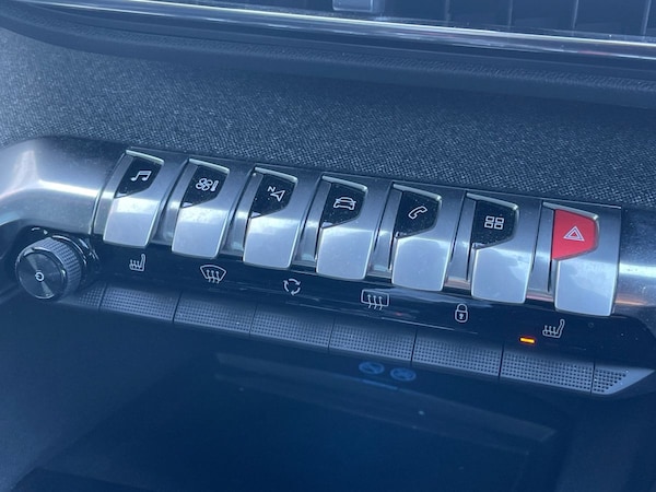 Used Peugeot 3008 2020 for sale - 76230599: Photo 14