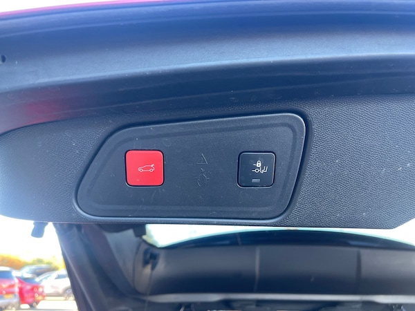 Used Peugeot 3008 2020 for sale - 76230599: Photo 46