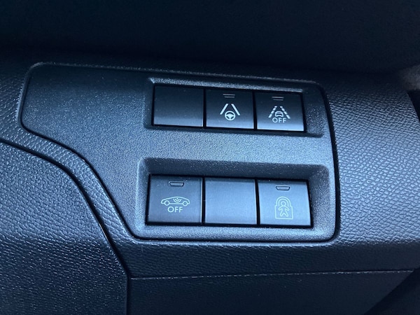 Used Peugeot 3008 2022 for sale - 76230589: Photo 32