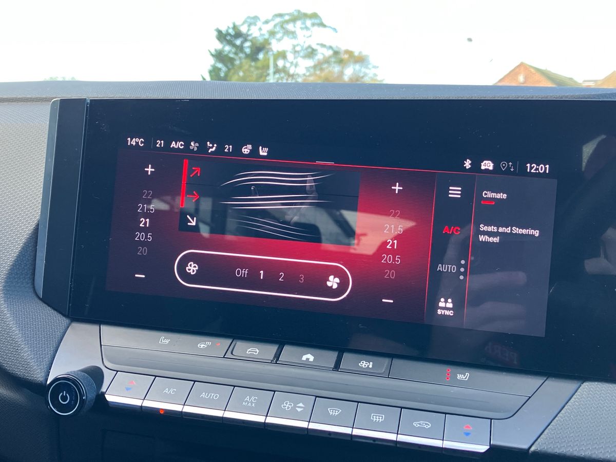 Used Vauxhall Astra 2024 for sale - 76425937: Photo 12