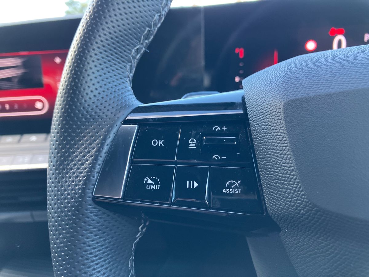 Used Vauxhall Astra 2024 for sale - 76425937: Photo 16