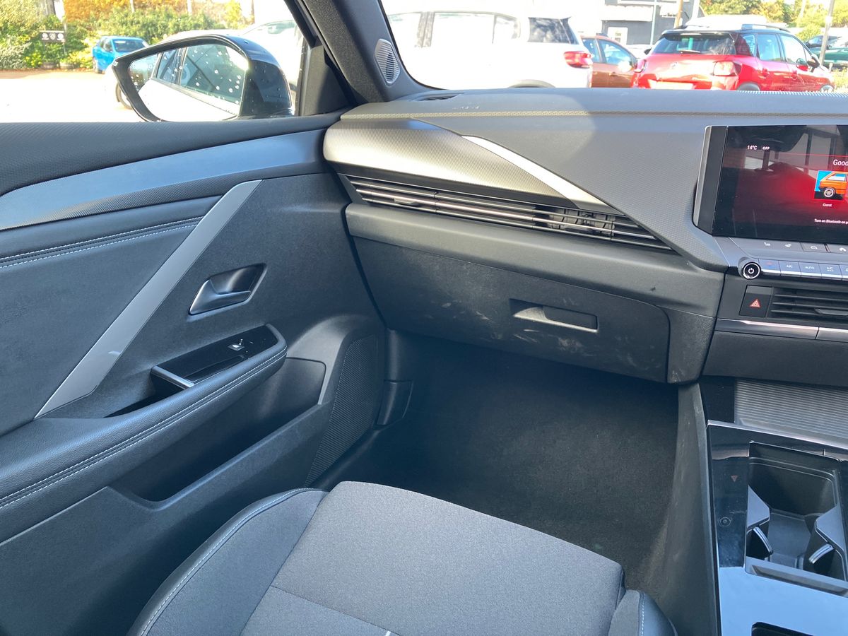 Used Vauxhall Astra 2024 for sale - 76425937: Photo 24