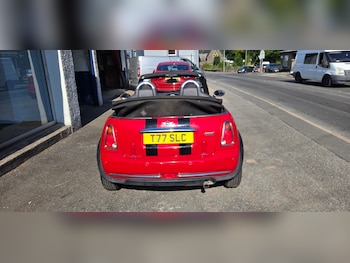 Used MINI Convertible 2005 for sale - 79211622: Photo