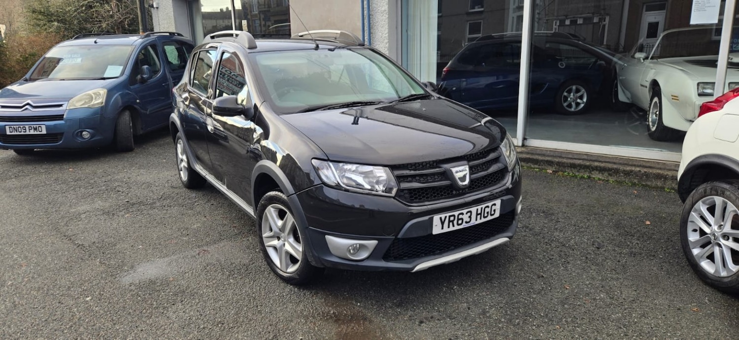 Used Dacia Sandero Stepway 2013 for sale - 76699311: Photo 1