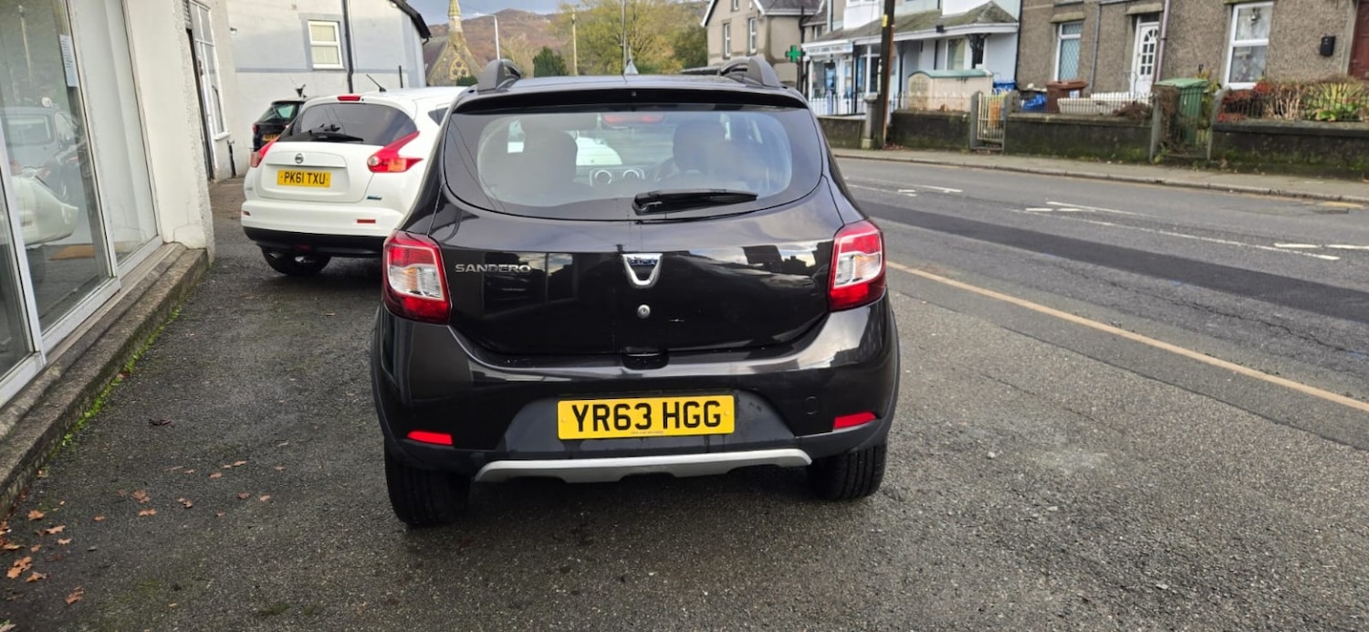 Used Dacia Sandero Stepway 2013 for sale - 76699311: Photo 4