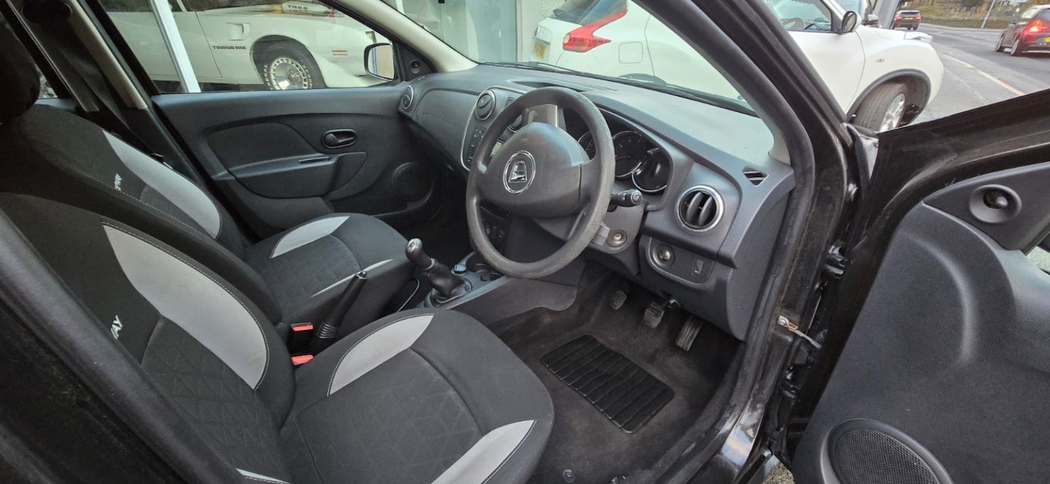 Used Dacia Sandero Stepway 2013 for sale - 76699311: Photo 5