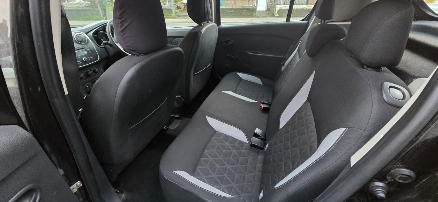 Used Dacia Sandero Stepway 2013 for sale - 76699311: Photo 8