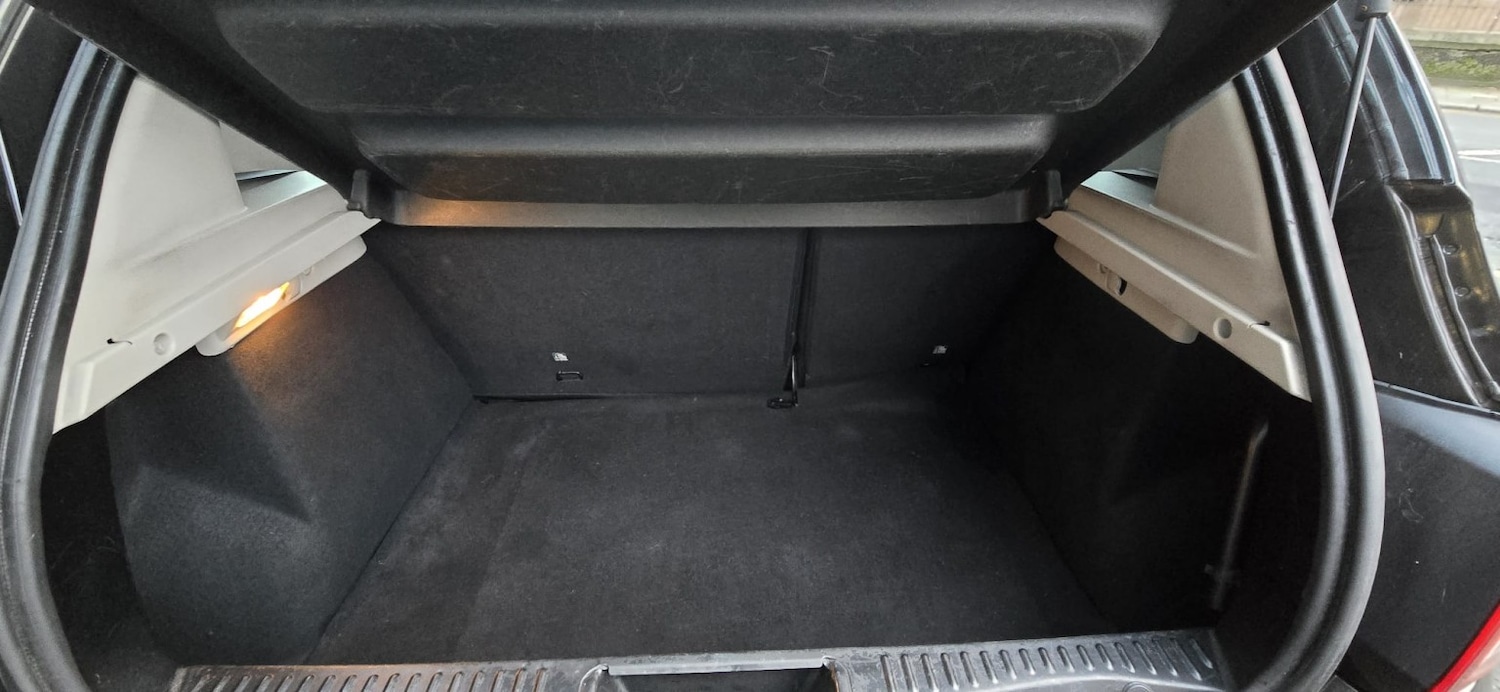 Used Dacia Sandero Stepway 2013 for sale - 76699311: Photo 9