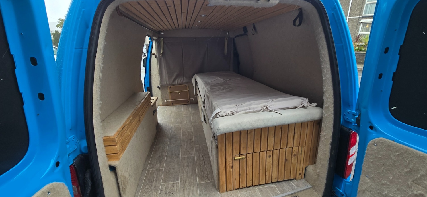 Used Volkswagen Caddy Maxi 2013 for sale - 77532458: Photo 4