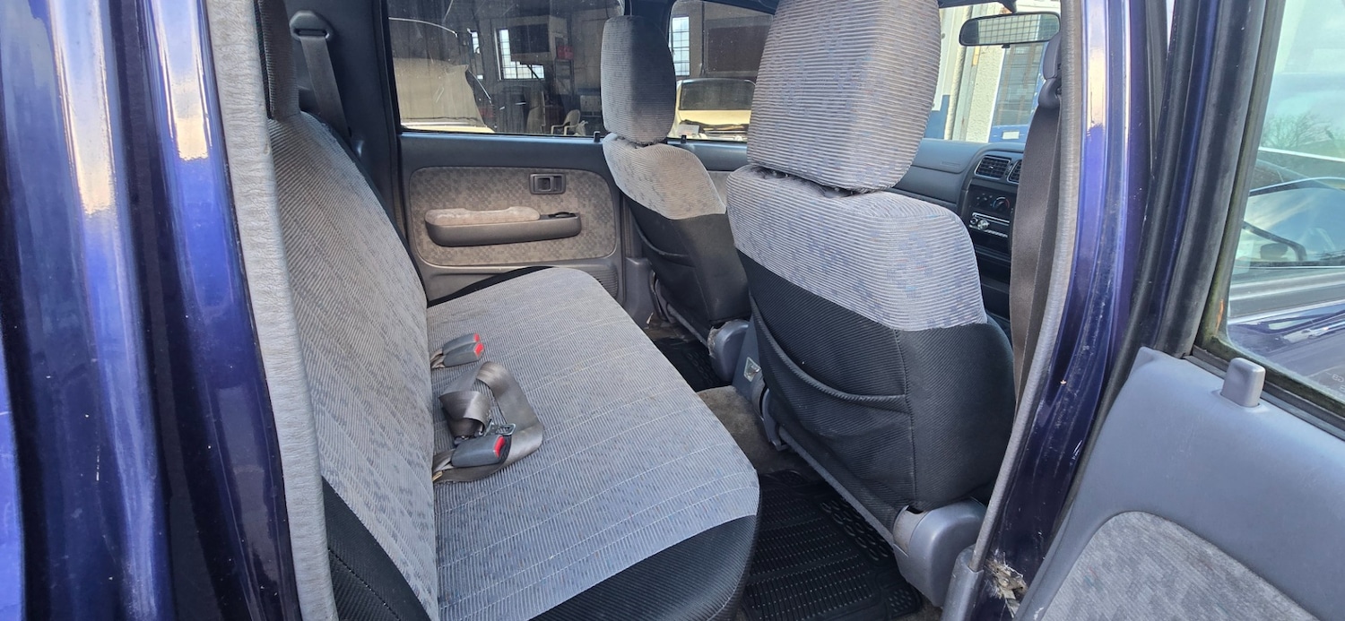 Used Toyota Hilux 2003 for sale - 77533616: Photo 14