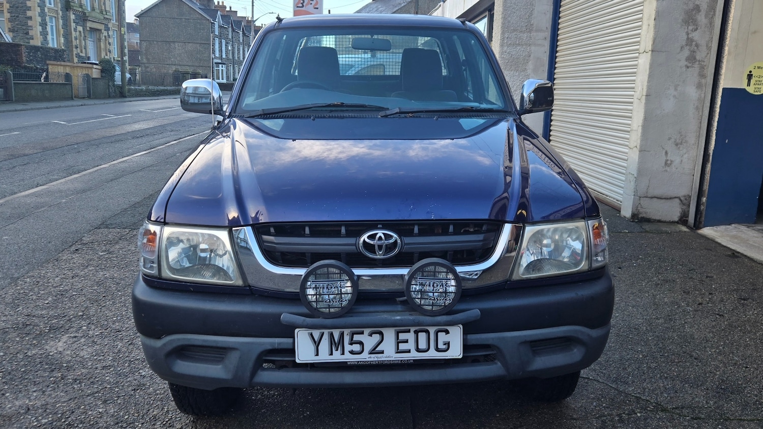 Used Toyota Hilux 2003 for sale - 77533616: Photo 2