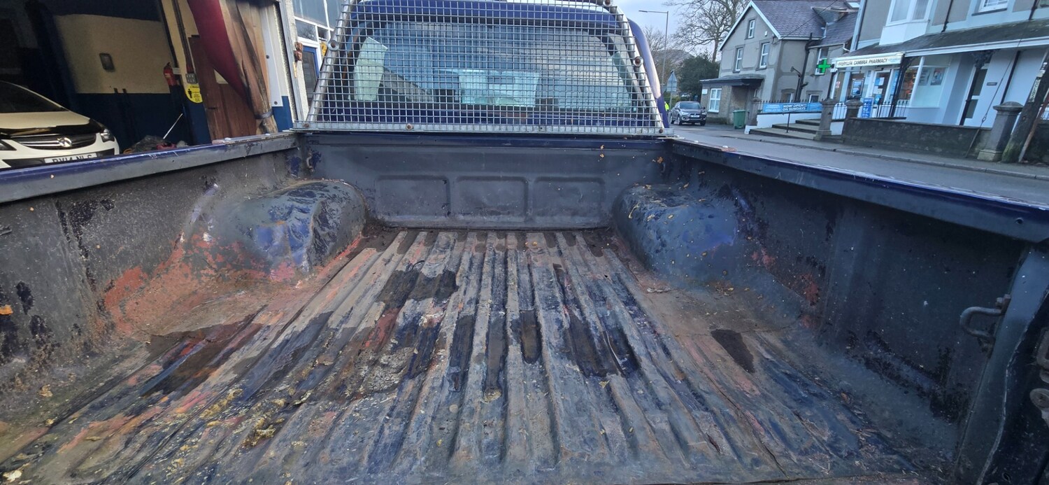 Used Toyota Hilux 2003 for sale - 77533616: Photo 7