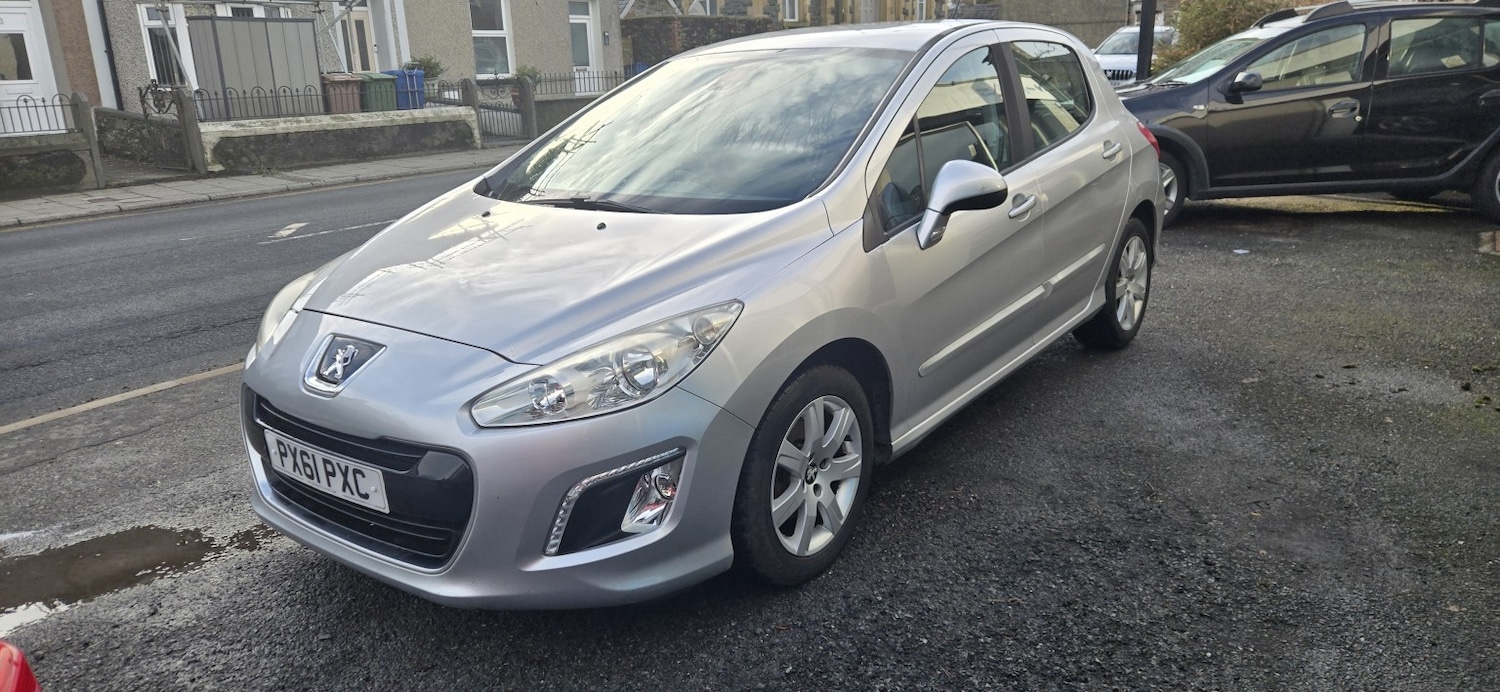 Used Peugeot 308 2011 for sale - 77282704: Photo 2