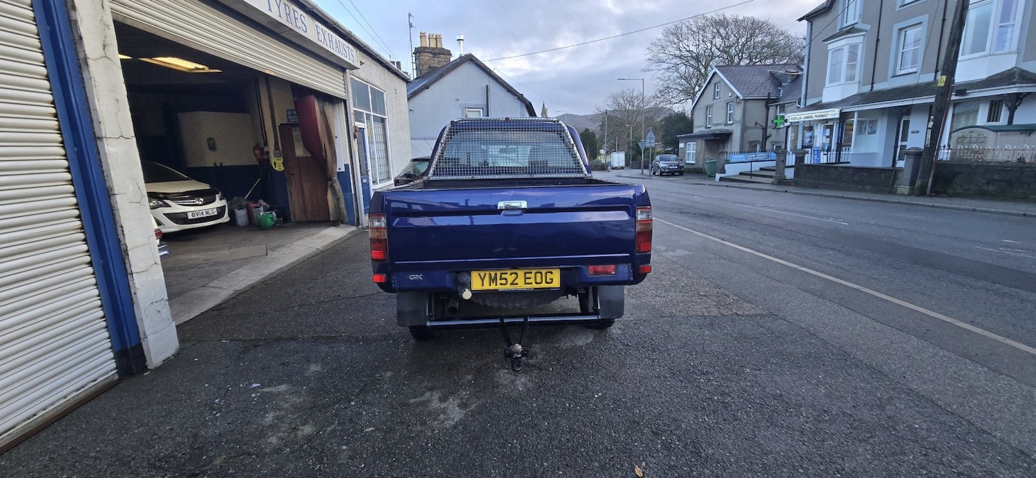 Used Toyota Hilux 2003 for sale - 77233780: Photo 4