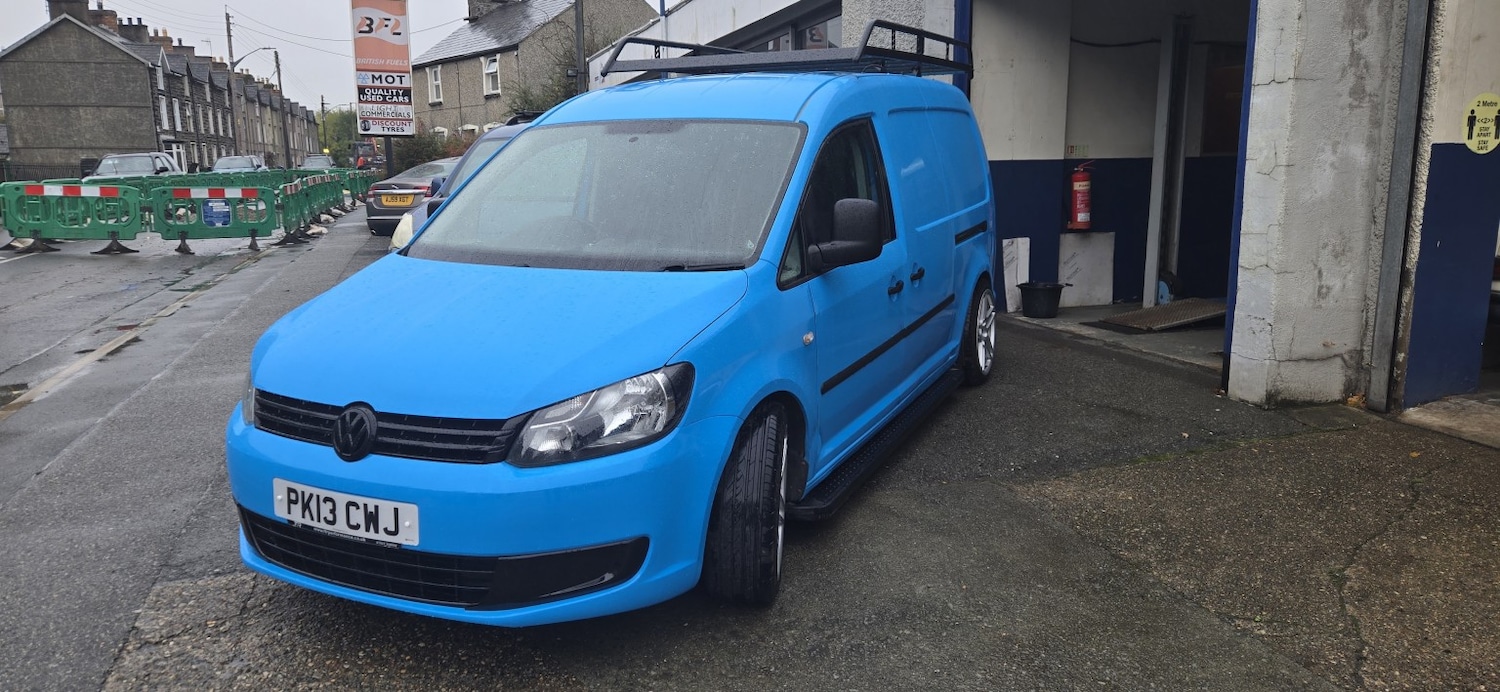 Used Volkswagen Caddy Maxi 2013 for sale - 76510869: Photo 1