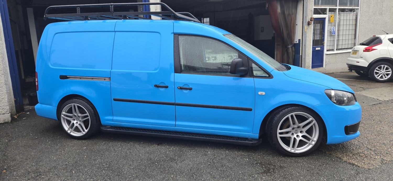 Used Volkswagen Caddy Maxi 2013 for sale - 76510869: Photo 2
