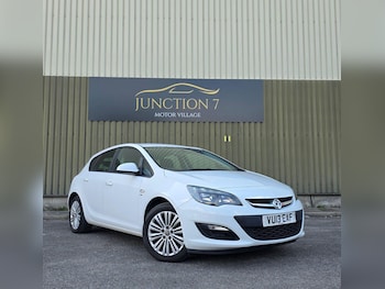 Used Vauxhall Astra 2013 for sale - 75687437: Photo