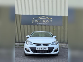 Used Vauxhall Astra 2013 for sale - 75687437: Photo
