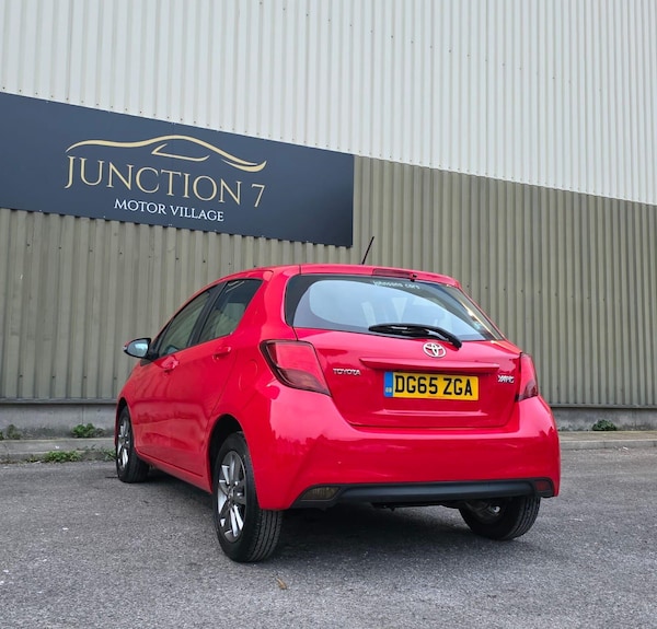 Used Toyota Yaris 2015 for sale - 76314873: Photo 14