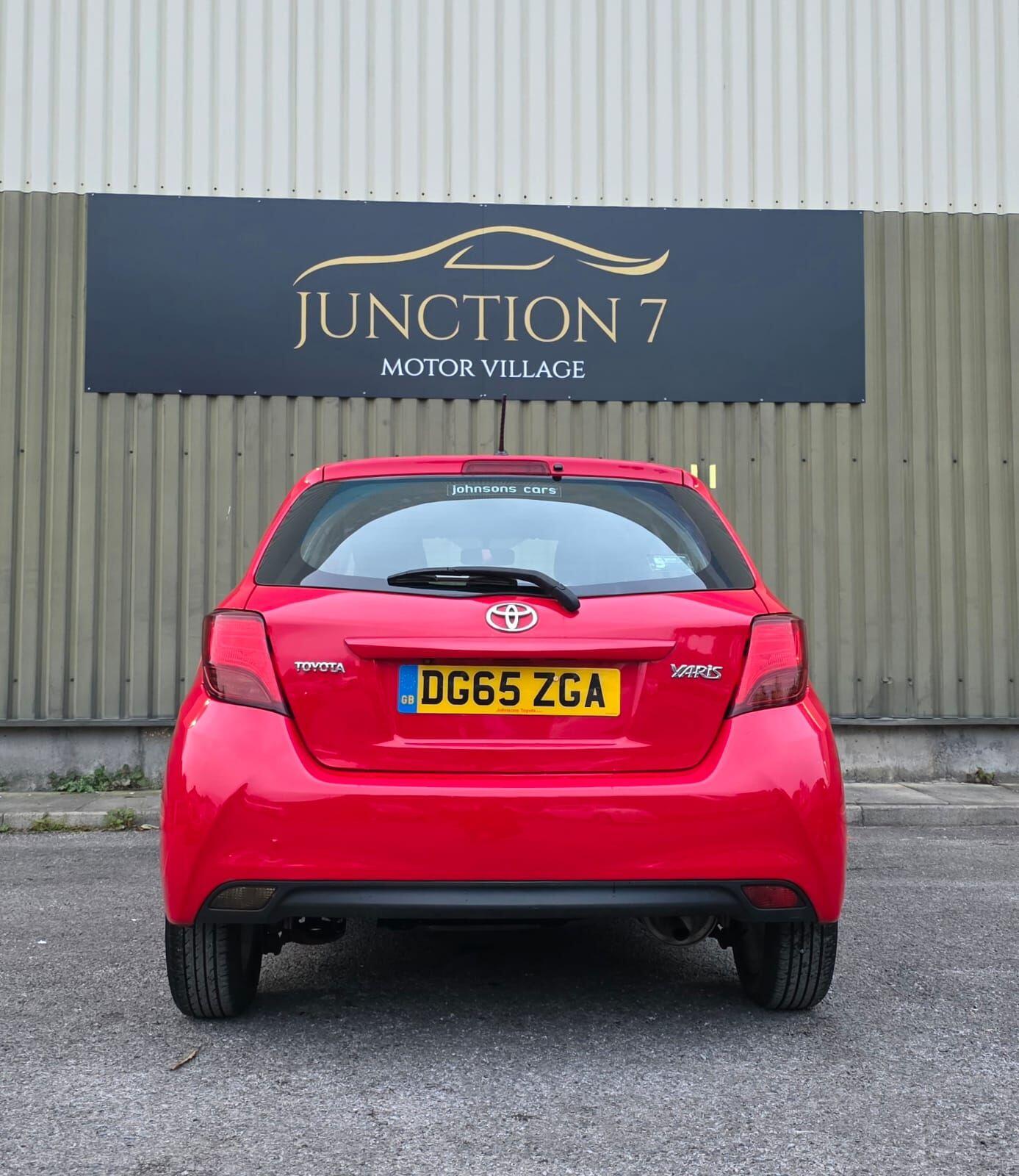 Used Toyota Yaris 2015 for sale - 76314873: Photo 15