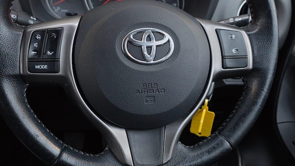 Used Toyota Yaris 2015 for sale - 76314873: Photo 32