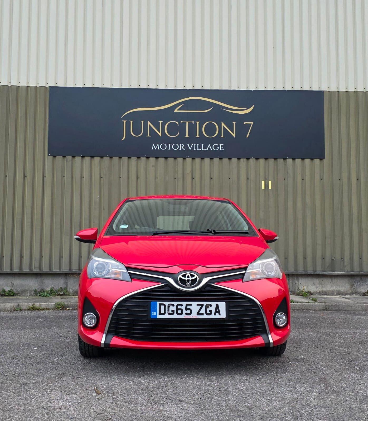 Used Toyota Yaris 2015 for sale - 76314873: Photo 4