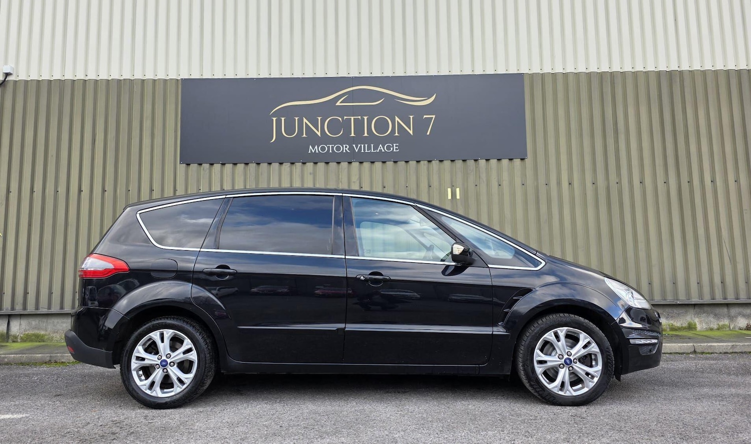 Used Ford S-Max 2011 for sale - 77315374: Photo 10